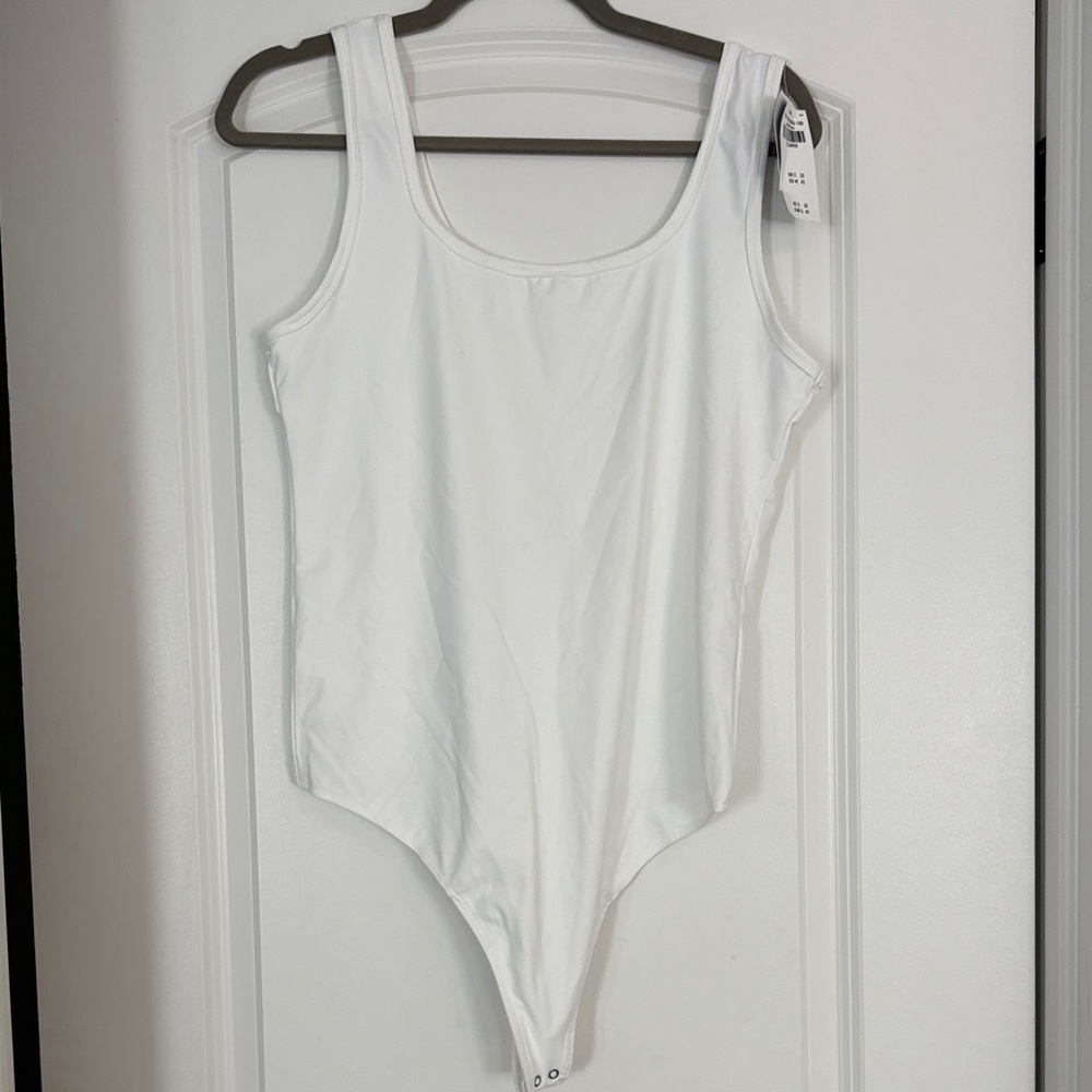 NWT Abercrombie & Fitch White Sleeveless Bodysuit Size XL